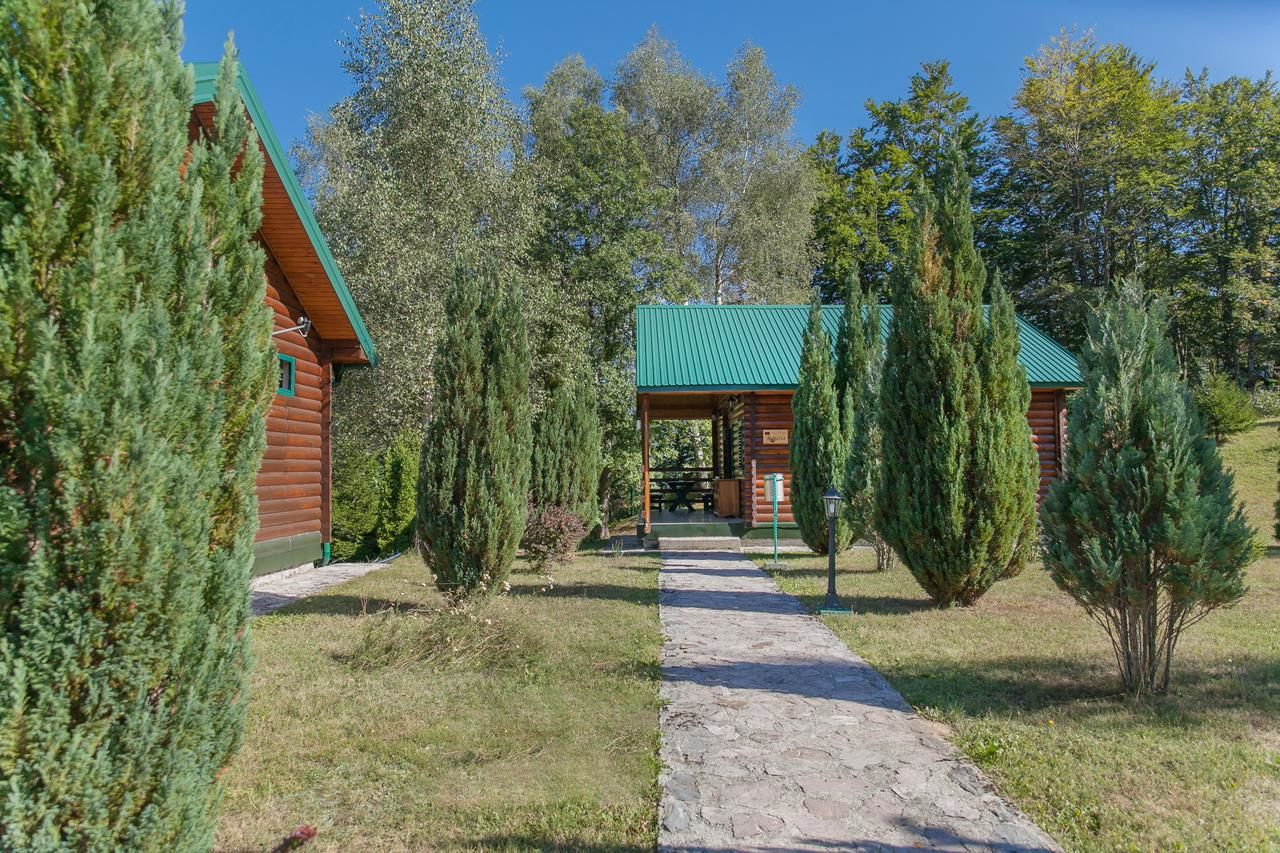Отель Hotel & Resort Gacka Мойковац
