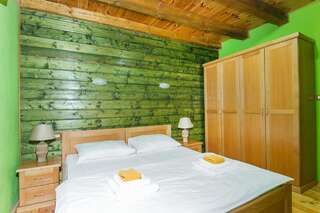 Отель Hotel & Resort Gacka Мойковац Роскошный коттедж с 2 спальнями и балконом-5